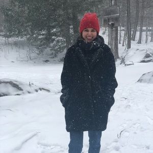 Meet your Posher, Olivia